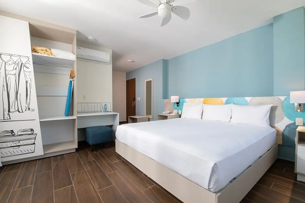 Standard room with king bed